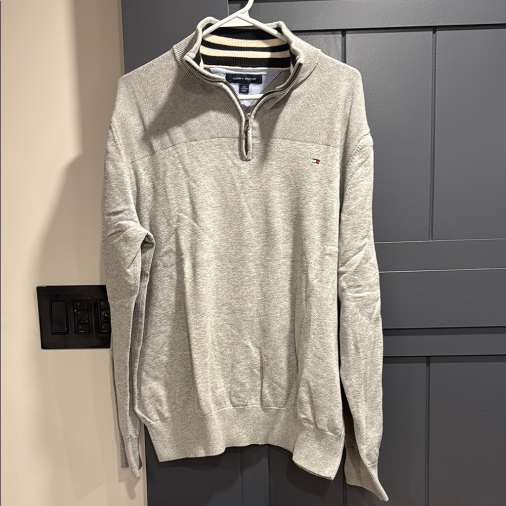 Tommy Hilfiger Men's Light Gray Zip-Up Sweater
